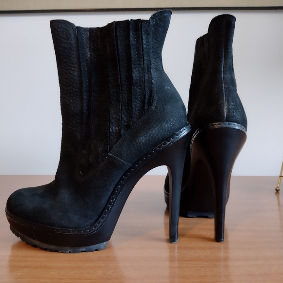 BCBG Victoria high heel ankle boots - Picture 5 of 11